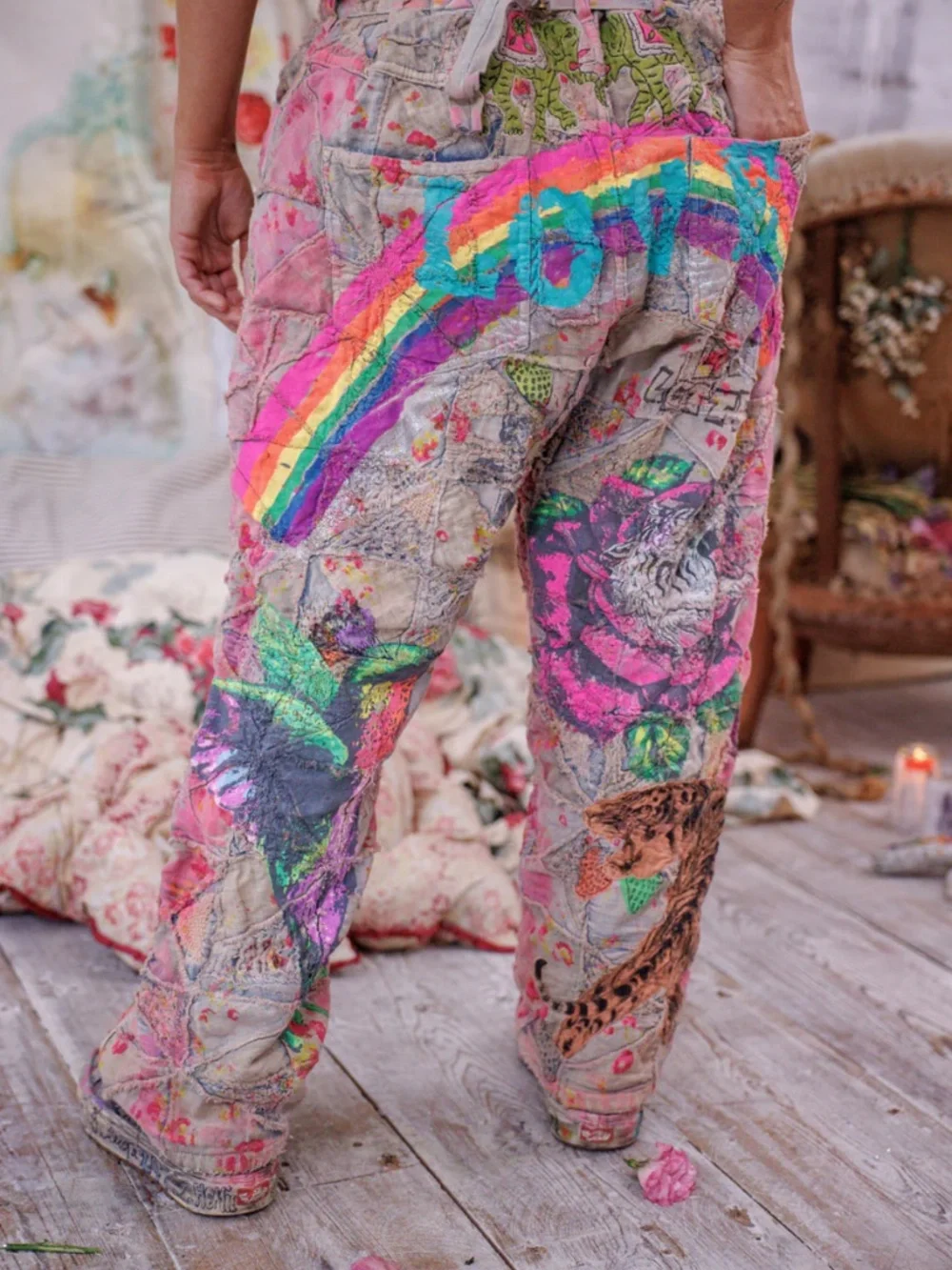 🌈NWT MAGNOLIA PEARL QUILT WORK APPLIQUÉ MINER DENIMS🌈 - Picture 6 of 13